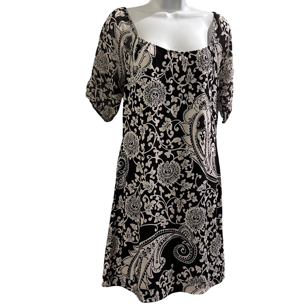White House Black Market Black and White Paisley Short Sleeve Dress